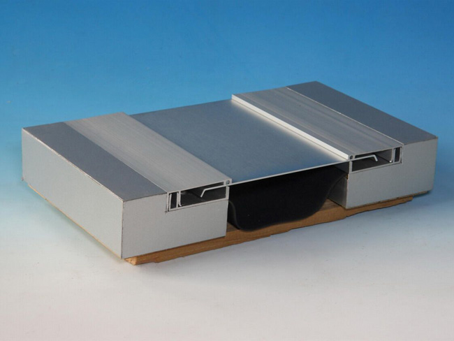 �ȉ�׃�οp�����ٿ��i�ͣ�IL2